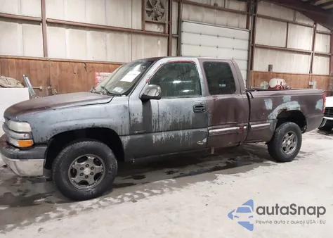 2002 Chevrolet Silverado 1500 Ls z USA, uszkodzony, nr VIN 2GCEK19V421125370